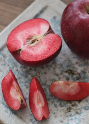 Red Flesh Apple Seeds